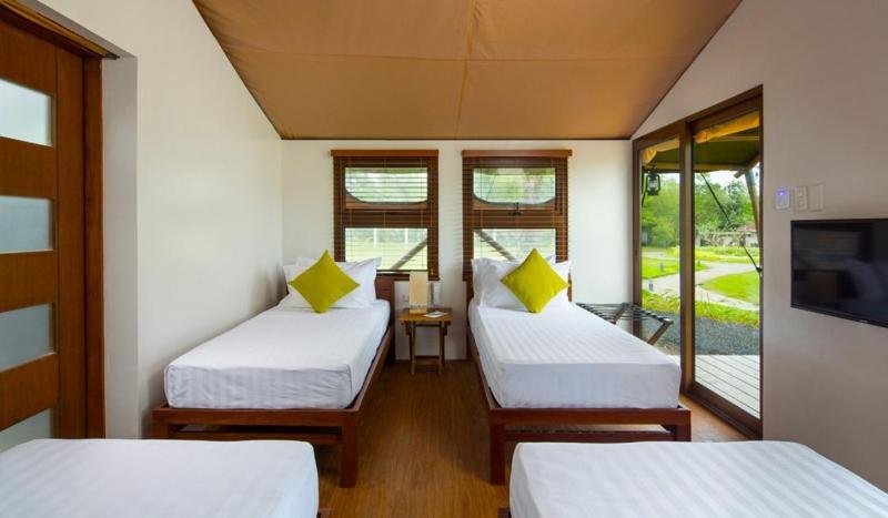 Solina Beach & Nature Resort Carles Exterior photo
