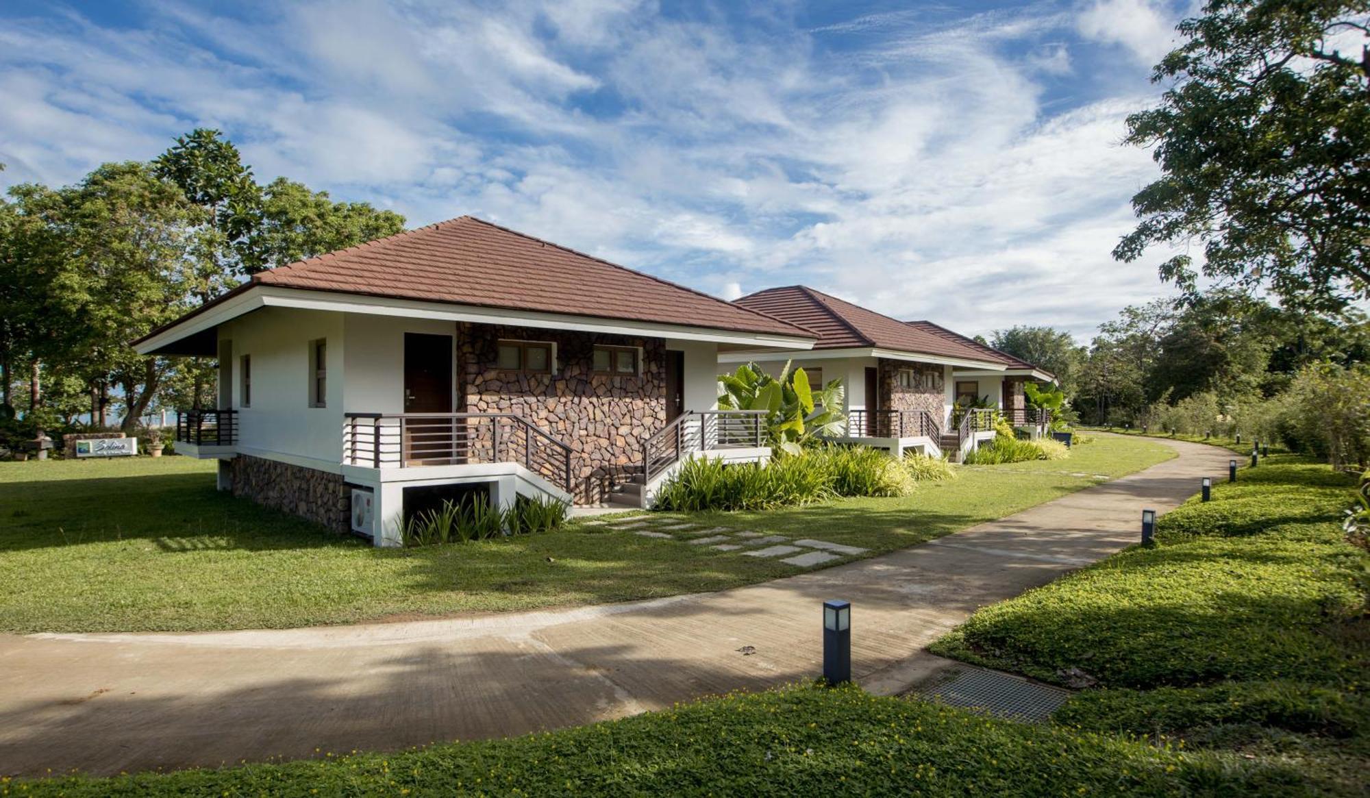 Solina Beach & Nature Resort Carles Exterior photo