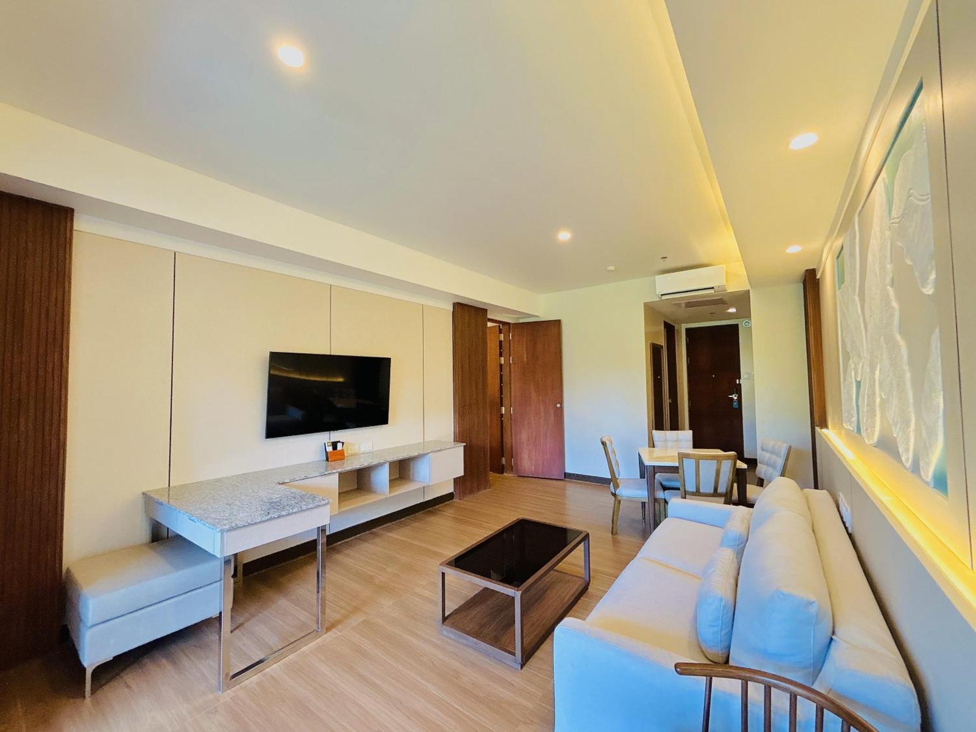Solina Beach & Nature Resort Carles Exterior photo