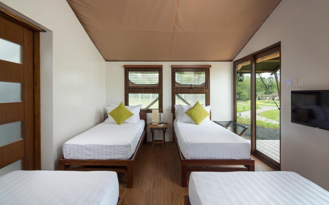 Solina Beach & Nature Resort Carles Exterior photo
